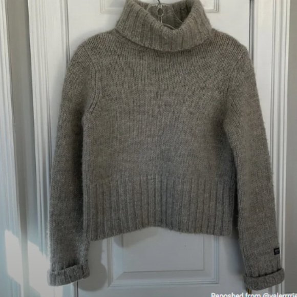 Wool Sweater Size Medium - Picture 1 of 1